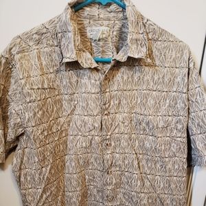 Button up men's Hawaiian shirt